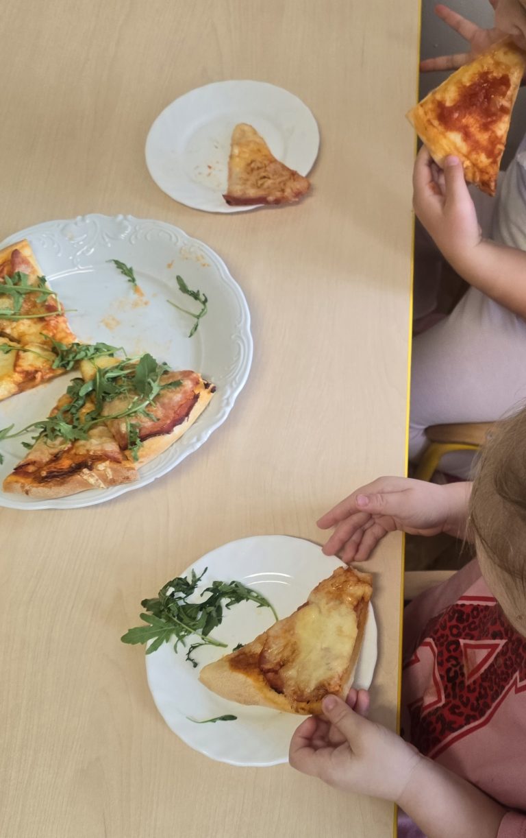 Posiłek serwowany w żłobka